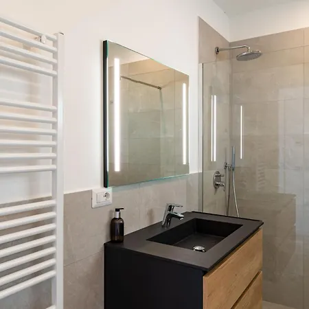 Lakeview Terrace By Interhome